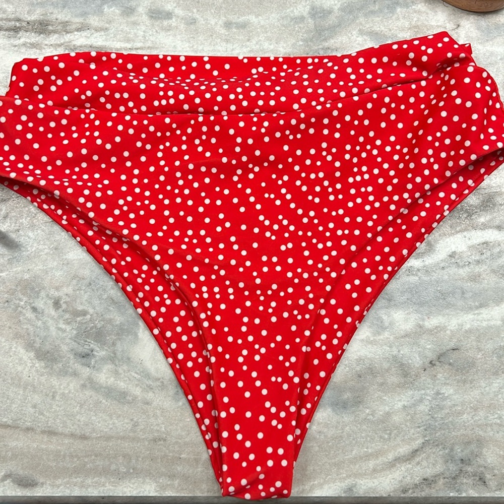 High waisted bikini